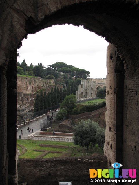 SX30877 View from Colosseum